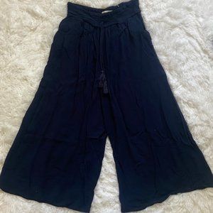 navy blue DEX cropped flowy pants, size small
